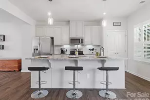 2527 Grantham Place Dr, Fort Mill, SC 29715 - Photo 1