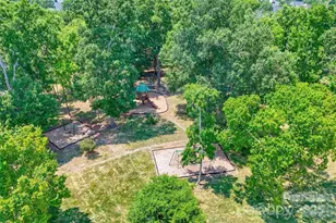 2035 Hollyhedge Ln, Indian Trail, NC 28079 - Photo 31