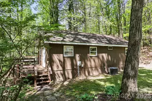521 Lake Falls Rd, Hendersonville, NC 28739 - Photo 5