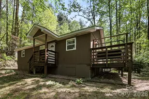 521 Lake Falls Rd, Hendersonville, NC 28739 - Photo 3