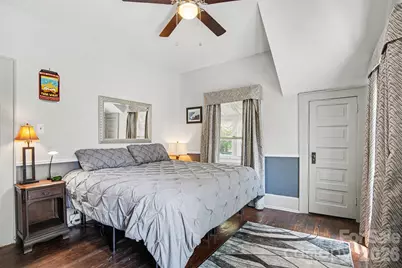 415 W 5th Avenue, Gastonia, NC 28052 - Photo 17