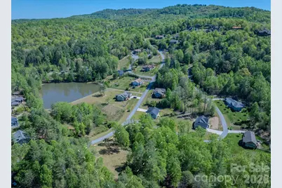92 Crystal Heights Drive, Hendersonville, NC 28739 - Photo 15