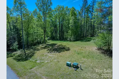 92 Crystal Heights Drive, Hendersonville, NC 28739 - Photo 5