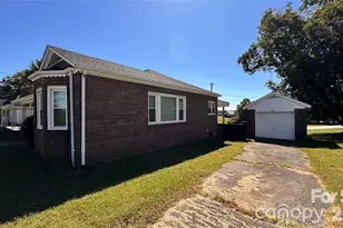 8170 Nc 90 Hwy E, Stony Point, NC 28678 - Photo 3