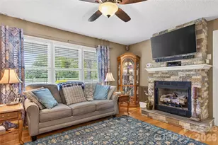 6560 Sherrills Ford Rd, Catawba, NC 28609 - Photo 11