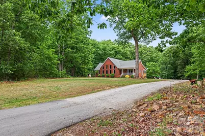 884 Beamguard Road, Clover, SC 29710 - Photo 5