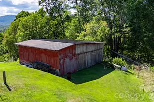 560 Russ Norris Heaton Rd, Elk Park, NC 28622 - Photo 35