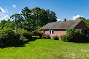 580 Russ Norris Heaton Rd, Elk Park, NC 28622 - Photo 21