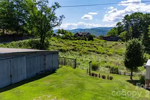 560 Russ Norris Heaton Rd, Elk Park, NC 28622 - Photo 31