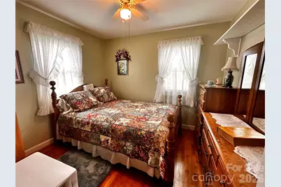 580 Russ Norris Heaton Road, Elk Park, NC 28622 - Photo 15