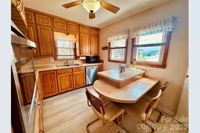 560 Russ Norris Heaton Road, Elk Park, NC 28622 - Photo 9