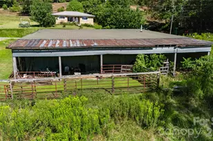 580 Russ Norris Heaton Rd, Elk Park, NC 28622 - Photo 25