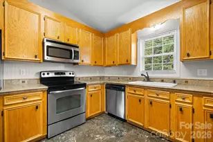 5087 S Oak Cir, Granite Falls, NC 28630 - Photo 9