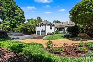 1516 Queens Rd W, Charlotte, NC 28207 - Photo 29