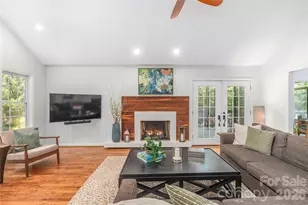 196 Rockhold Dr, Asheville, NC 28804 - Photo 5