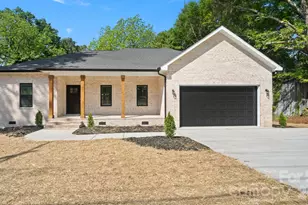 511 N Flint St, Lincolnton, NC 28107 - Photo 3