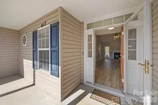 417 Deerfield Dr, Mount Holly, NC 28120 - Photo 3