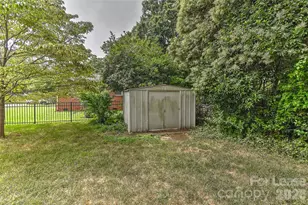 420 Seneca Pl, Charlotte, NC 28210 - Photo 39