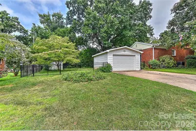 420 Seneca Place, Charlotte, NC 28210 - Photo 31