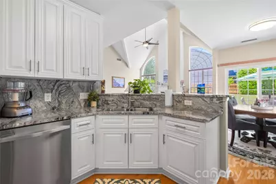 8719 Fieldcroft Drive, Charlotte, NC 28277 - Photo 7
