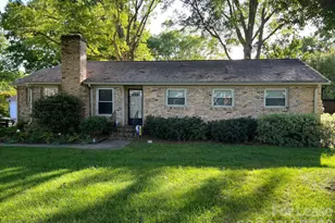 1116 Bevis Dr, Charlotte, NC 28209 - Photo 1