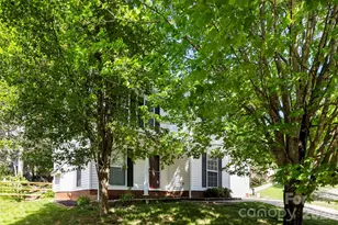 15027 Ashlight Dr, Charlotte, NC 28278 - Photo 3