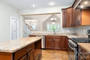 17 Bohemian Ln, Asheville, NC 28805 - Photo 13