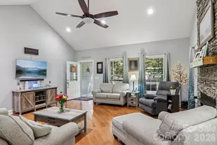 6 Wagon Trce, Flat Rock, NC 28731 - Photo 3