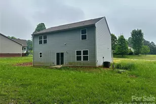 1050 Glenbriar Ct, Woodleaf, NC 27054 - Photo 5