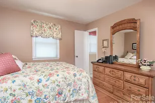 1005 Forest Park Dr, Statesville, NC 28677 - Photo 17