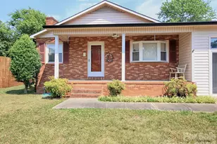 1005 Forest Park Dr, Statesville, NC 28677 - Photo 5