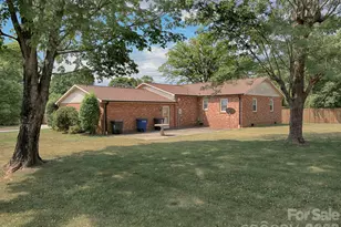 1005 Forest Park Dr, Statesville, NC 28677 - Photo 35