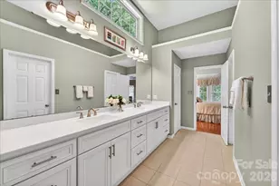 4365 Enchantment Cove Ln, Charlotte, NC 28216 - Photo 13