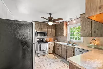 1745 Wensley Drive, Charlotte, NC 28210 - Photo 11