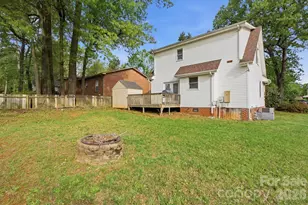 1720 Hampshire Dr, Salisbury, NC 28146 - Photo 3