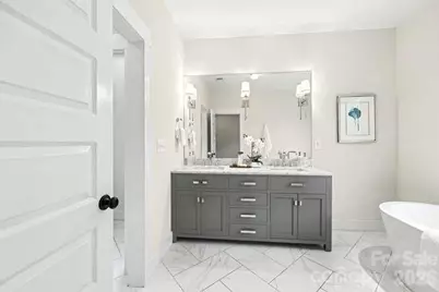 824 E 16th Street, Charlotte, NC 28205 - Photo 19
