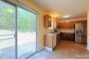 3221 Nedmore Ct, Matthews, NC 28105 - Photo 5