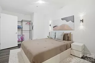 505 E 6th St, Charlotte, NC 28202 - Photo 13