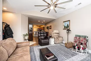 823 Wynnshire Drive, Hickory, NC 28601 - Photo 9