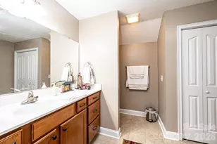 823 Wynnshire Drive, Hickory, NC 28601 - Photo 31