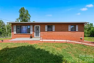2532 Old Trenton Pl, Lenoir, NC 28645 - Photo 3