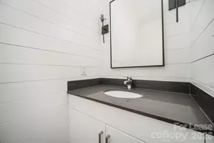2006 Hawkins St, Charlotte, NC 28203 - Photo 11
