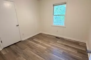 422 Greenlea Cir, Taylorsville, NC 28681 - Photo 3