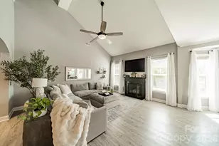 1204 Woodglen Ln, Matthews, NC 28104 - Photo 13