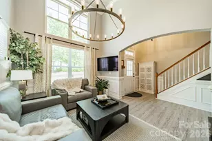 1204 Woodglen Ln, Matthews, NC 28104 - Photo 3