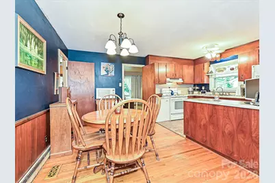 720 Aintree Road, Charlotte, NC 28215 - Photo 7
