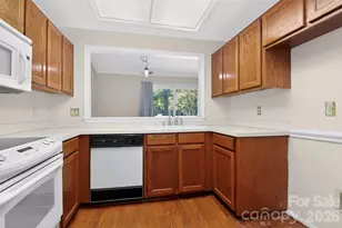 9234 Kings Canyon Dr, Charlotte, NC 28210 - Photo 15