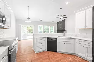 11940 Humboldt Dr, Charlotte, NC 28277 - Photo 7