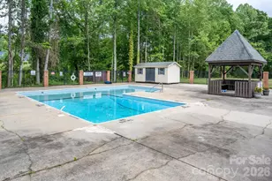 911 21st Ave NE, Hickory, NC 28601 - Photo 31