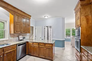 2512 Monteiane Dr, Charlotte, NC 28270 - Photo 17